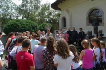 Școala de vară „În grădina Maicii Domnului” pentru copiii din parohiile Leucușești, Bogdănești și Boroaia