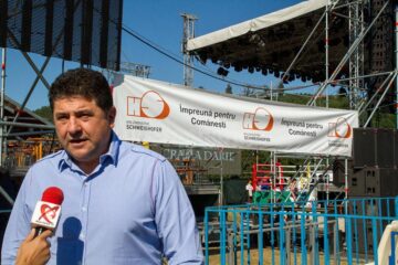 PESTE 30.000 DE OAMENI S-AU STRÂNS SÂMBĂTĂ LA COMĂNEȘTI PENTRU A SĂRBĂTORI MICUL ORAȘ DIN MOLDOVA ȘI RETRAGEREA CAMPIONULUI IONUȚ IFTIMOAIE