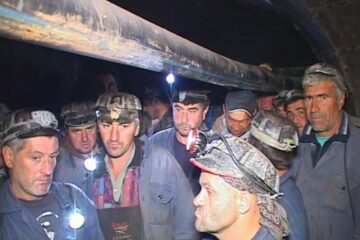 Acțiunea de protest a ortacilor de la Mina de Uraniu de la Crucea-Botușana a continuat și ieri