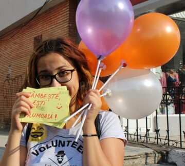 Fălticenenii au zâmbit în cadrul Campaniei Catch a Smile Day