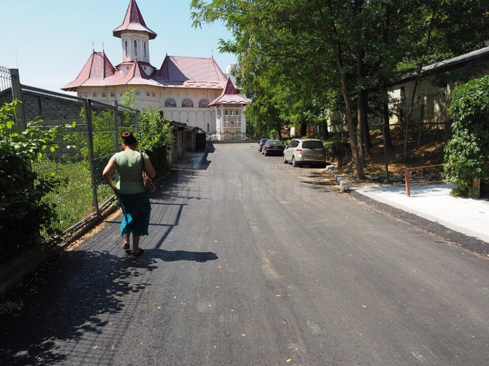 Strada Leca Morariu, refăcută cu covor asfaltic pe o porțiune de 800 mp