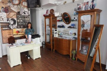 Magazinul Eye's Optic de pe bulevardul George Enescu