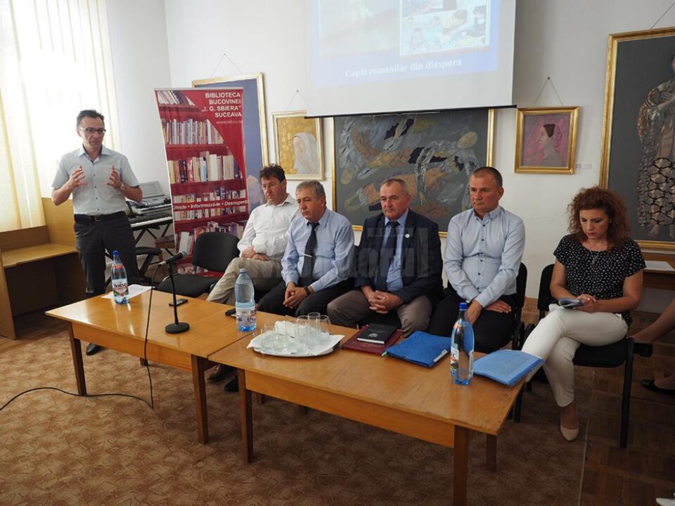 Copiii sucevenilor plecați în străinătate, o temă perfectă de simpozioane, dar ocolită de soluții practice