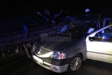 Încărcătura a intrat în mașină prin partea dreaptă