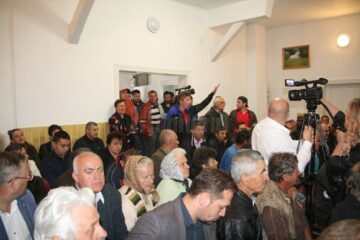 Dialogul surzilor între localnicii din Valea Putnei și autorități, pe tema depozitului de deșeuri de pe Mestecăniș