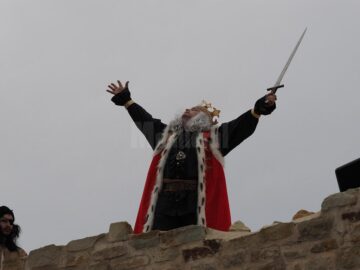 Cel mai de seamă festival medieval din România, deschis oficial, cu binecuvântarea lui Ștefan cel Mare