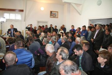Flutur la dezbaterea publică de la Valea Putnei