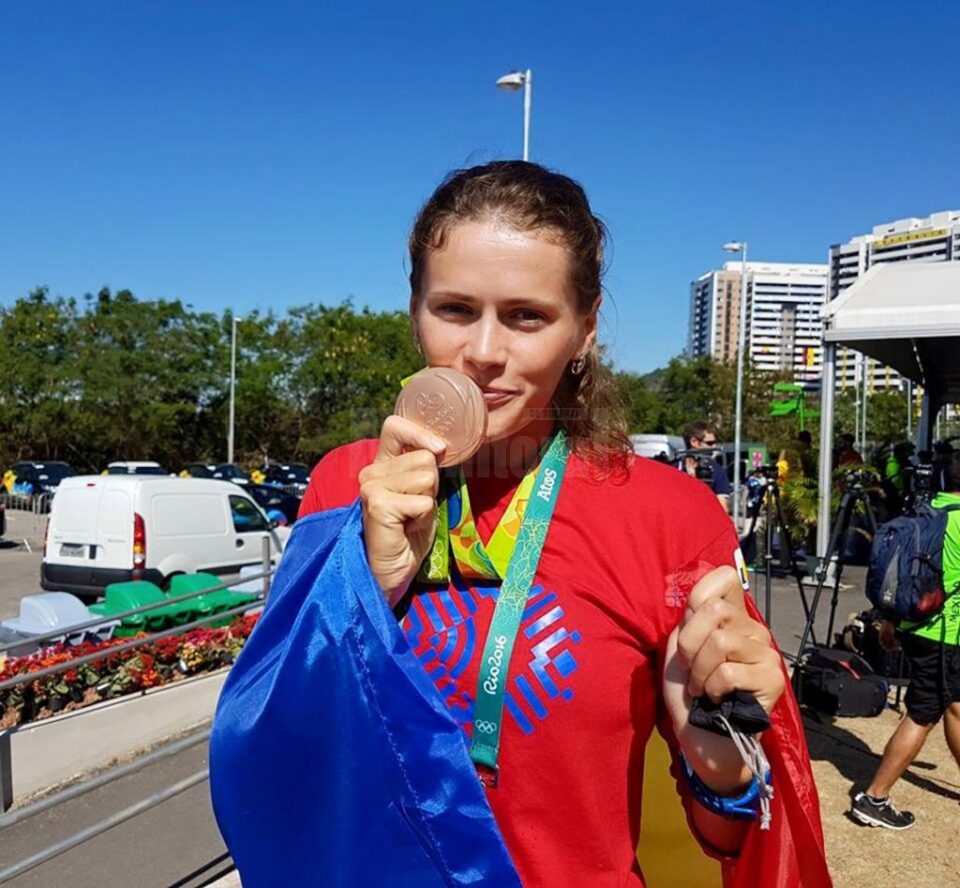 Humoreanca Andreea Boghian a câștigat bronzul olimpic cu barca de 8+1 a României