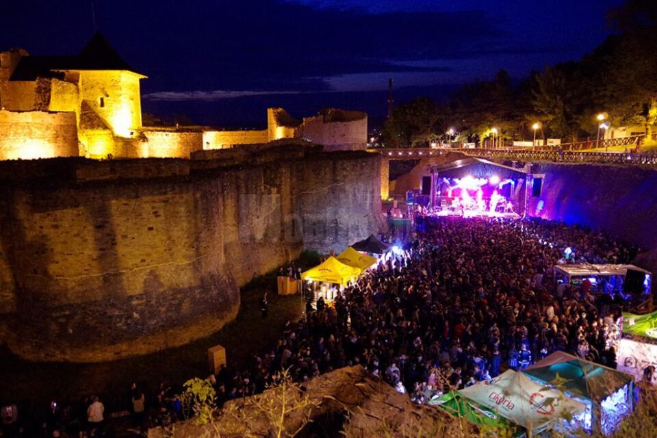 Bucovina Rock Castle va avea loc în perioada 18-20 august Bucovina Rock Castle va avea loc în perioada 18-20 august
