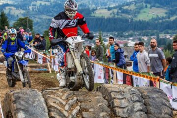 Sute de rideri din țară și de peste hotare, fermecați de frumusețea Bucovinei