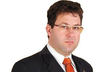 Inspectorul școlar adjunct prof. Cristian Cuciurean