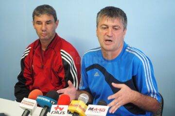 Principalul Cristi Popovici, alături de secundul Marius Gireadă