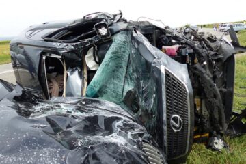 Autoturismul Lexus care a provocat accidentul a ajuns un morman de fiare