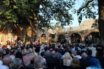 Festivalul Mondial UNICA 2016, deschis oficial în Cetatea de Scaun a Sucevei