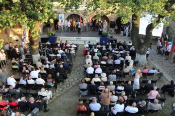 Festivalul Mondial UNICA 2016, deschis oficial în Cetatea de Scaun a Sucevei