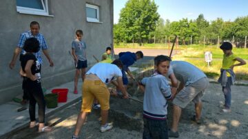 A luat în serios ”Luna Diasporei” și a fost o zi ”orfan” în Centrul de Plasament Solca