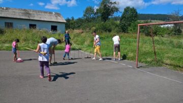 A luat în serios ”Luna Diasporei” și a fost o zi ”orfan” în Centrul de Plasament Solca