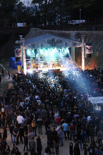 12.000 de suflete au vibrat prin rock, în trei seri de muzică la Bucovina Rock Castle