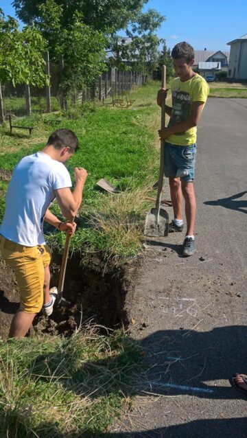 A luat în serios ”Luna Diasporei” și a fost o zi ”orfan” în Centrul de Plasament Solca