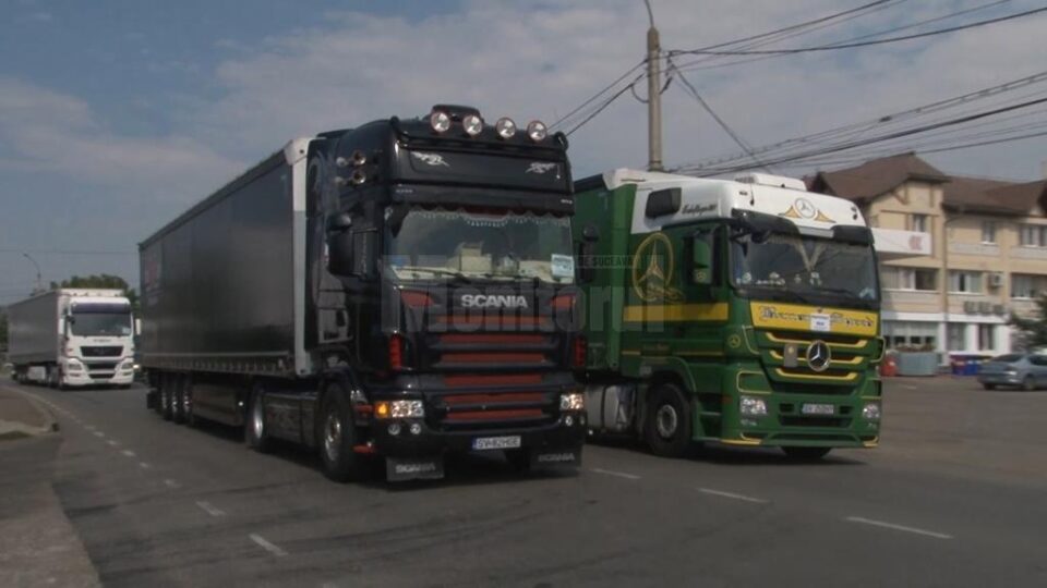 Peste o sută de autovehicule au participat la un nou protest față de scumpirea RCA