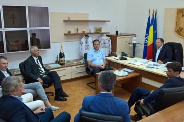 Delegația de investitori din regiunea italiană Friuli Venezia Giulia s-a întâlnit luni, 22 august, cu președintele Consiliului Județean Suceava, Gheorghe Flutur