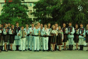 Ansamblul „Plaiurile Dornelor”, de la de la Clubul Copiilor Vatra Dornei, a obținut premiul I în cadrul Festivalului Internațional de Folclor pentru copii și tineret