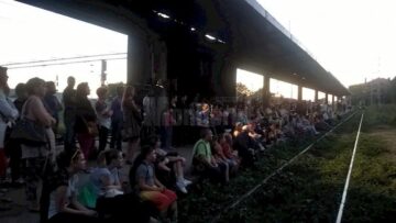 “Trenul de noapte” a ajuns în Gara Burdujeni cu un număr record de spectatori