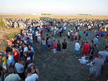 Lupinguri, picaje și viraje impresionante, balansuri amețitoare ale aparatelor de zbor, într-un show aviatic spectaculos