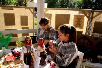 Două trofee câștigate de copii suceveni la Festivalul Internațional de Folclor “Cătălina”
