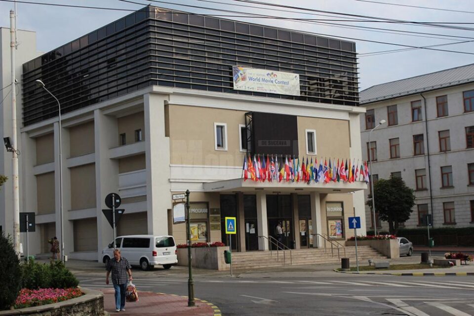 Cinematograful Modern cu steagurile UNICA