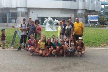 Elevii premianți ai Școlii Gimnaziale Panaci au avut parte de un program variat