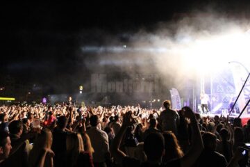 Voltaj XTour a pornit de la Suceava, cu mii de spectatori dornici de distracție