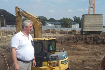 Primarul Sucevei a inspectat șantierul noilor blocuri ANL, pe care dorește să le dea în folosință anul viitor