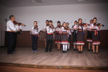 Grupul vocal-instrumental „Noițele” din Bogdănești