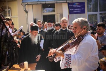 35 de elevi din Bogdănești, sub vraja viorii, premiați la diverse festivaluri și concursuri naționale