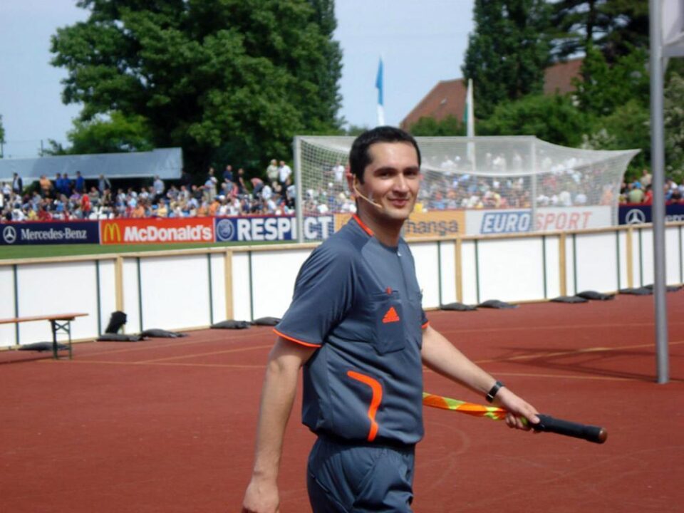Sebastian Gheorghe, un arbitru pe val