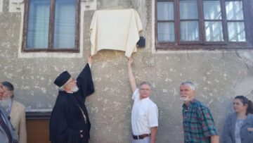 În prezența Înalt Preasfințitului Părinte Calinic, s-au dezvelit și sfințit plăcile comemorative dedicate memoriei Contesei Livia de Dymsza Maiorescu și preotului Gheorghe I. Cotenescu