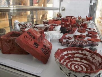 Expoziția „Artă și Artefacte”