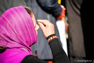 Cum, când și de ce ne însemnăm cu Sfânta Cruce?