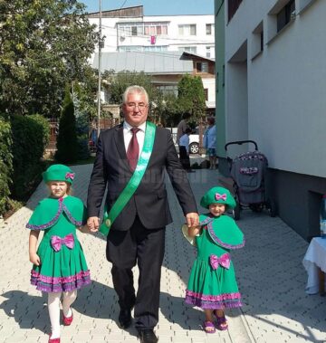 Primarul Ion Lungu a fost și în acest an alături de copii, părinți și profesori din toate cartierele Sucevei, la deschiderea anului școlar