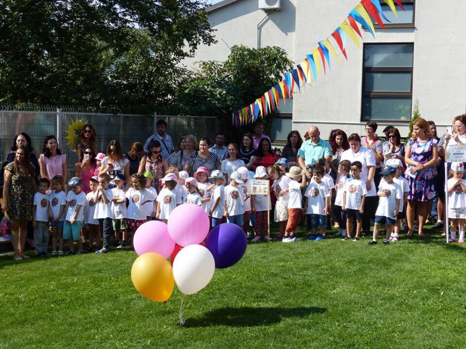 Micuții au întâmpinat noul an școlar într-un cadru specific vârstei preșcolare, vesel și colorat
