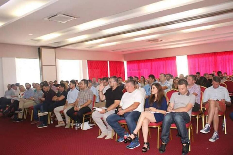 Tinerii liberali suceveni au participat la Școala de Vară a TNL