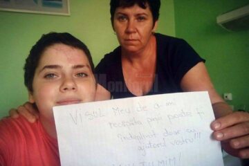 Ioana Sorina Amariței împreună cu mama ei, Lory Amariței