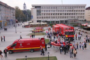 Mii de oameni au participat la cursurile de prim-ajutor organizate în cadrul Caravanei SMURD „Fii pregătit să salvezi o viață!