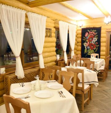 Bucatele tradiționale ale zonei, oferta de nerefuzat de la Coliba Haiducilor Bucovina