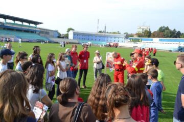Mii de oameni au participat la cursurile de prim-ajutor de pe stadionul Areni și din centrul Sucevei
