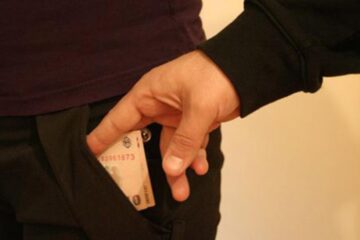 Un sucevean a fost trimis în judecată pentru comiterea infracțiunii de dare de mită. Foto: ziarulceahlaul.ro