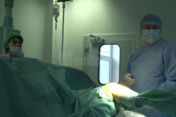 Șeful secției Ortopedie, dr. Răzvan Bandac Șeful secției Ortopedie, dr. Răzvan Bandac