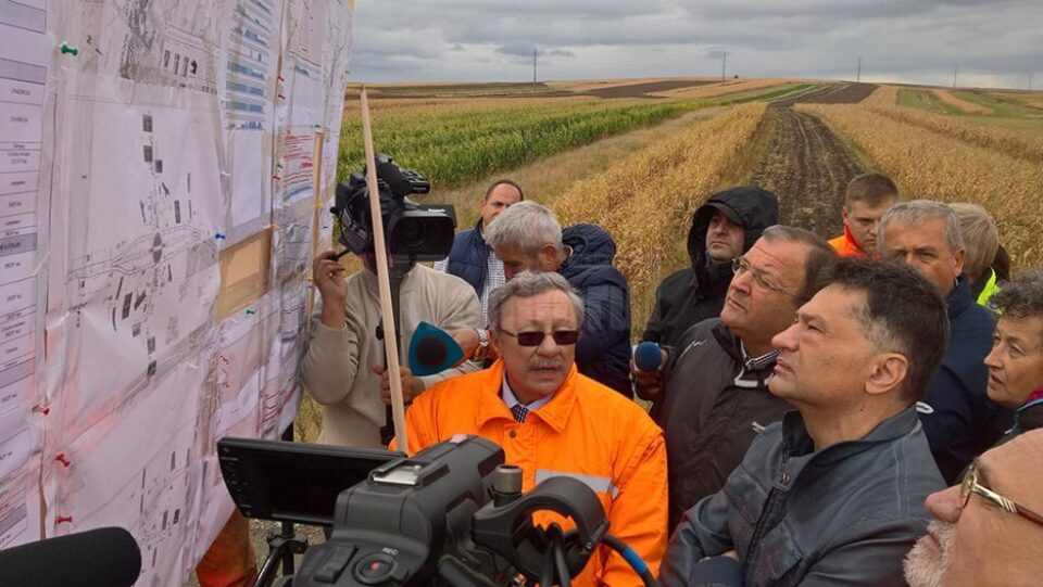 Termenul de finalizare a investiției, scurtat cu mai bine de un an după solicitarea lui Flutur
