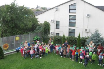 Campania ”Plant a tree for peace”